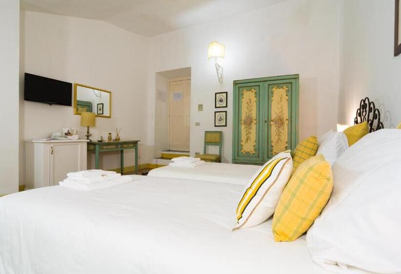 غرفة قياسية مطلّة علي الحديقة, Castello Di Serragiumenta