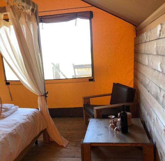 كوخ قياسي, Castello Di Serragiumenta