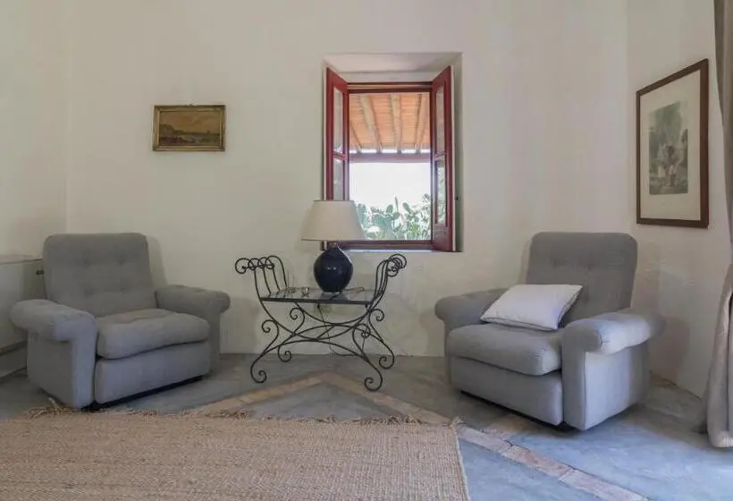 １ベッドルームアパートメント, Castello Di Serragiumenta