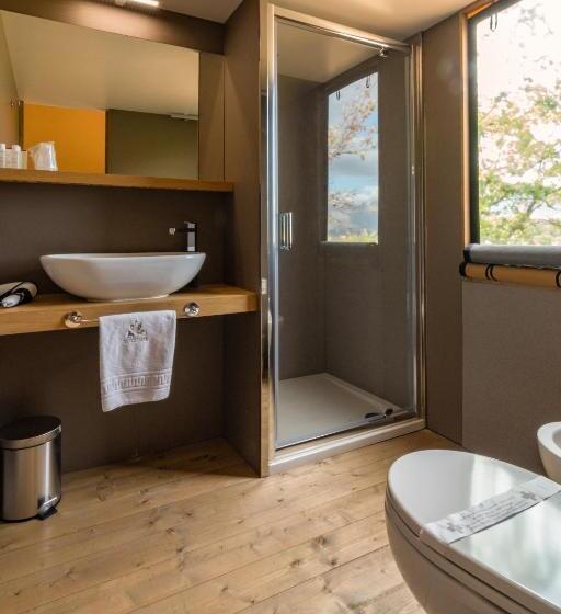 كوخ ديلوكس, Castello Di Serragiumenta