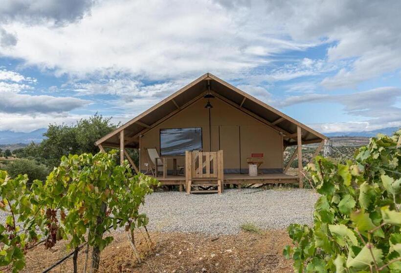 كوخ ديلوكس, Castello Di Serragiumenta