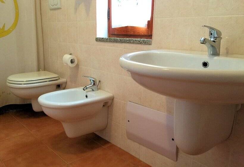Дом 4 Спальни, Sa Fiorida Case Vacanze