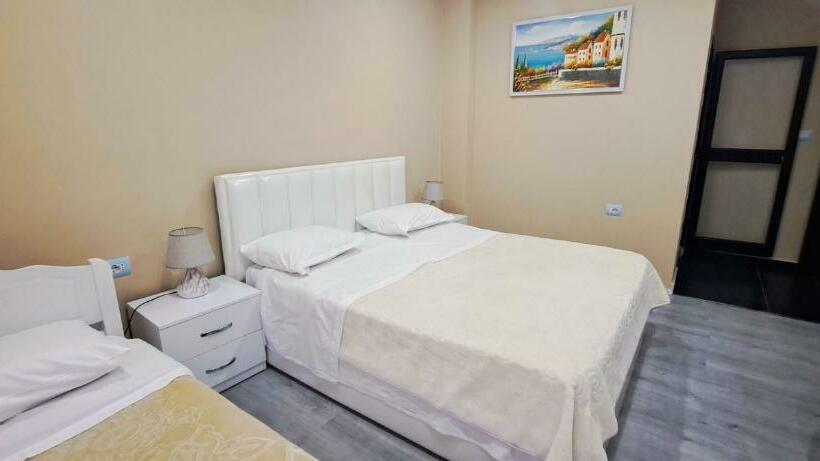 디럭스 룸, Citycenterhotel Shkoder