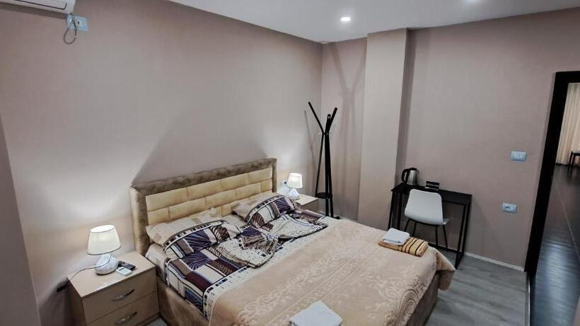 디럭스 룸, Citycenterhotel Shkoder