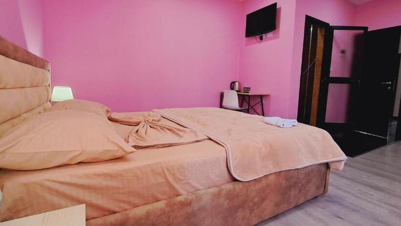 デラックスルーム, Citycenterhotel Shkoder