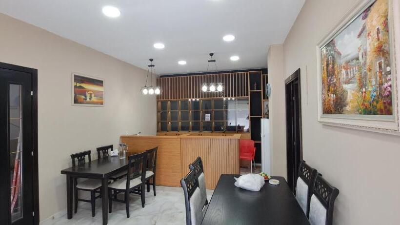 디럭스 룸, Citycenterhotel Shkoder