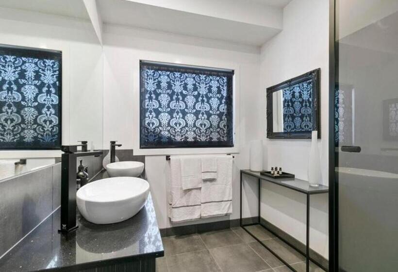 디럭스 스위트 킹 침대, Campania Spa Suite 1