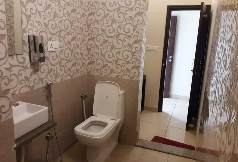 اتاق لوکس, Paradise Inn