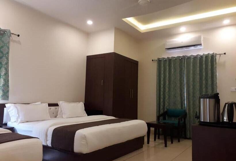 اتاق لوکس سه تخته, Paradise Inn