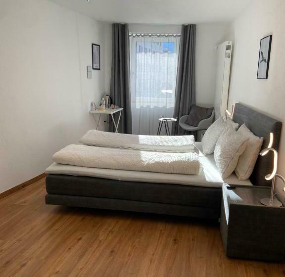 スタンダードルーム, B&b Berninapass