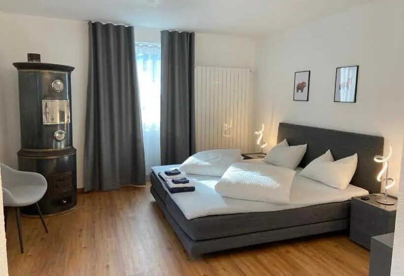 اتاق استاندارد چهار تخته, B&b Berninapass