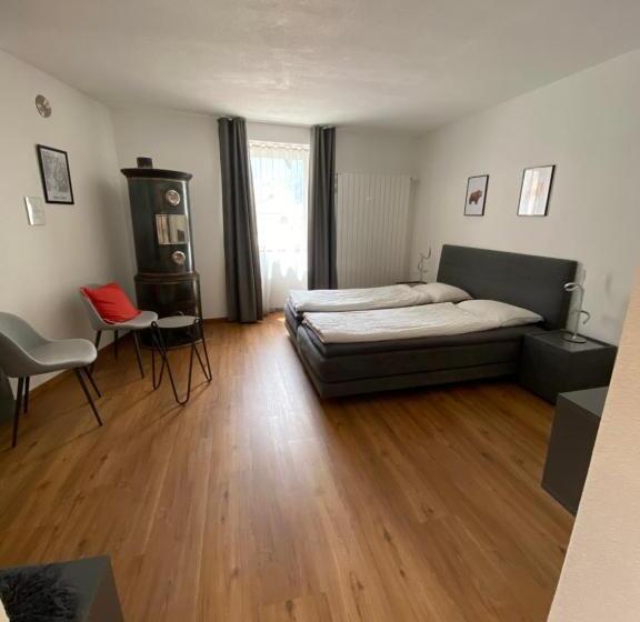 Четырехместный Номер Стандарт, B&b Berninapass