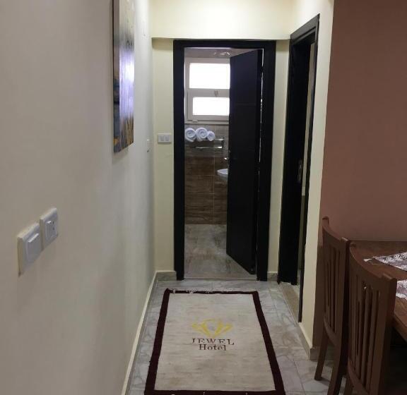 سوییت جونیور با چشم‌انداز جانبی دریا, Jewel El Gameel Hotel Egyptian Only Price