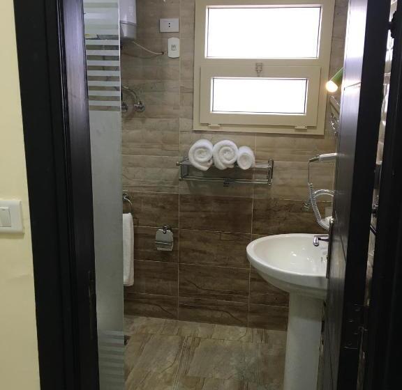 سوییت جونیور با چشم‌انداز جانبی دریا, Jewel El Gameel Hotel Egyptian Only Price