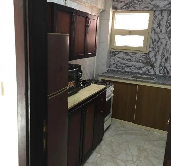 سوییت جونیور با چشم‌انداز جانبی دریا, Jewel El Gameel Hotel Egyptian Only Price