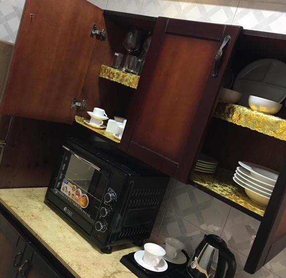 سوییت جونیور با چشم‌انداز جانبی دریا, Jewel El Gameel Hotel Egyptian Only Price