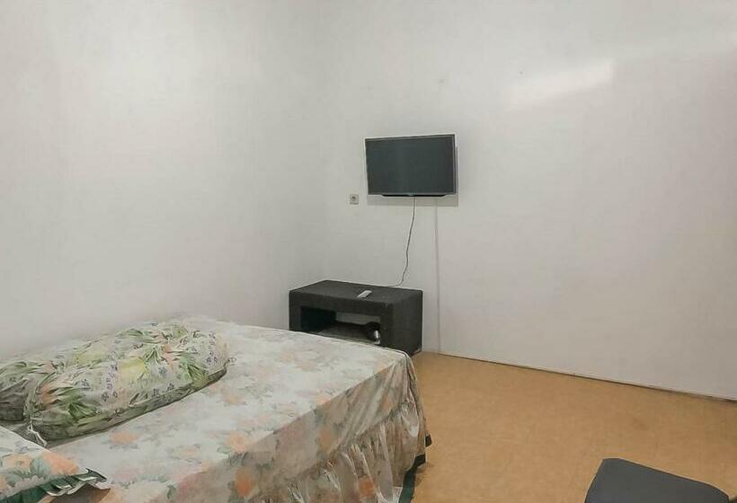 Номер Стандарт, Rumah Panggung Guest House Syariah Mitra Reddoorz