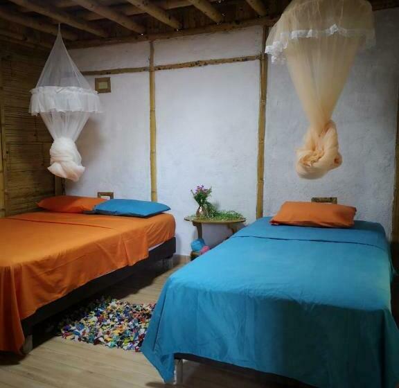 اتاق استاندارد سه نفره, Tatacoa Star Eco