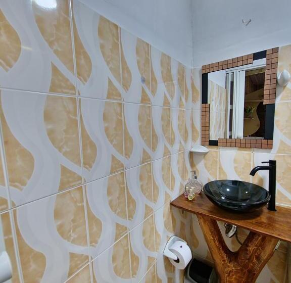 اتاق استاندارد سه نفره, Tatacoa Star Eco