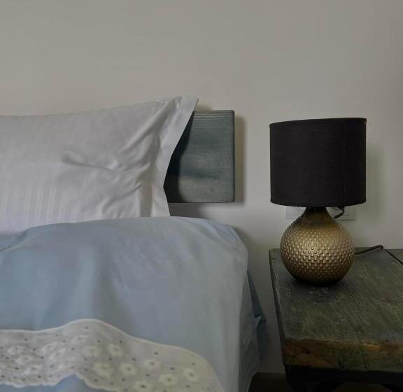 اتاق لوکس, View Racha