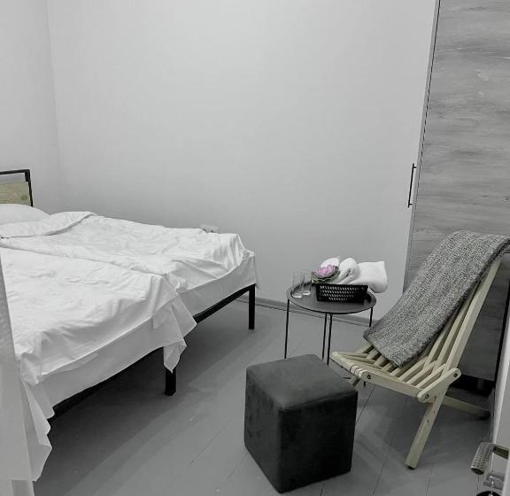 اتاق لوکس, View Racha