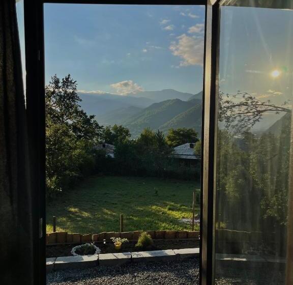 خانه 1 خوابه, View Racha