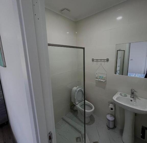 اتاق خانوادگی, View Racha