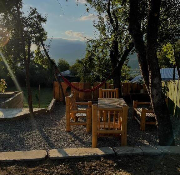 خانه 1 خوابه, View Racha