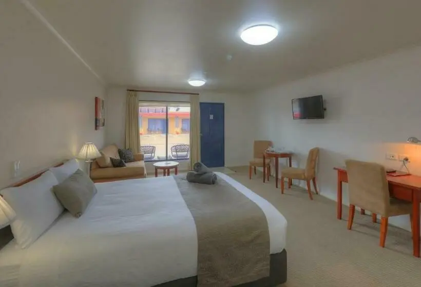 キングサイズベッドのデラックスルーム, Inverell Rsm Club Motel