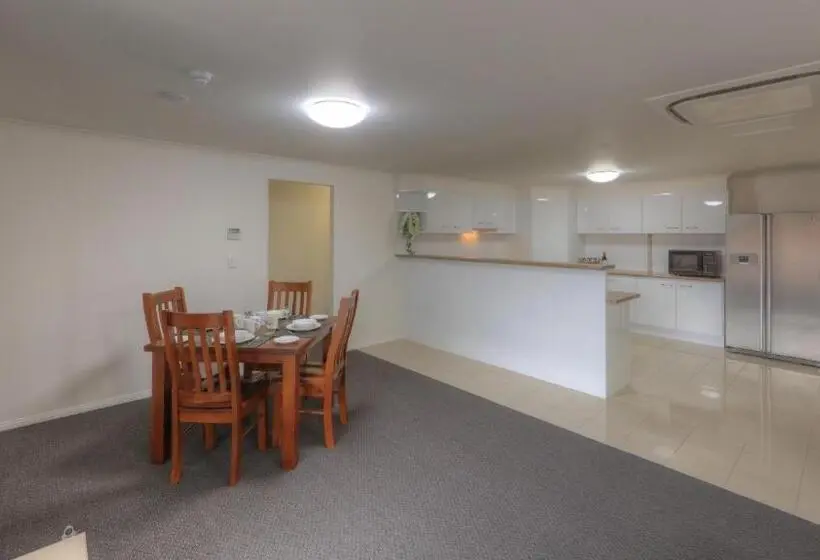 ２ベッドルームアパートメント, Inverell Rsm Club Motel