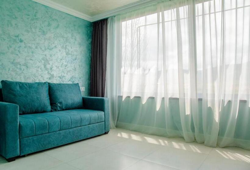 家庭山景房, V&v