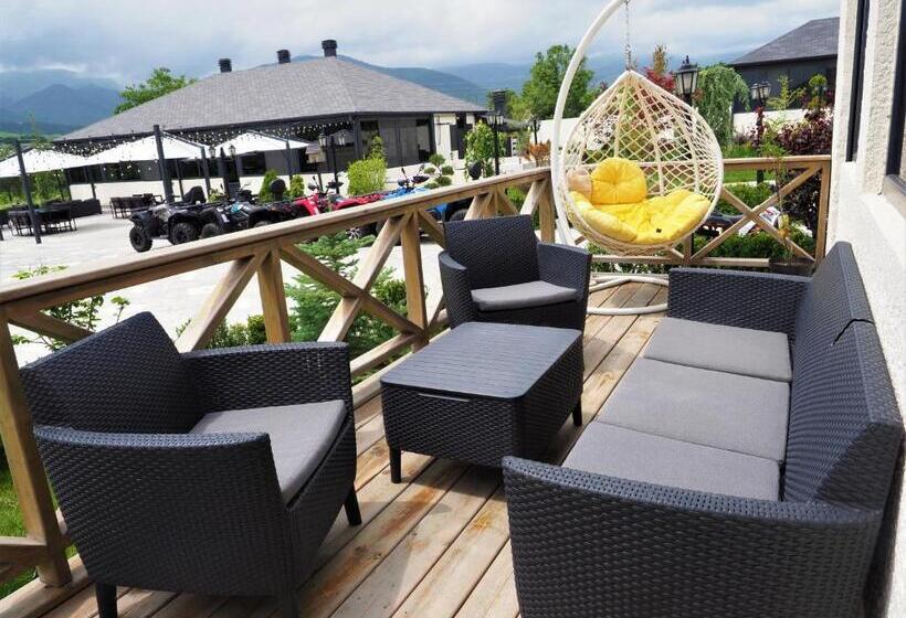 豪华家庭房间, V&v