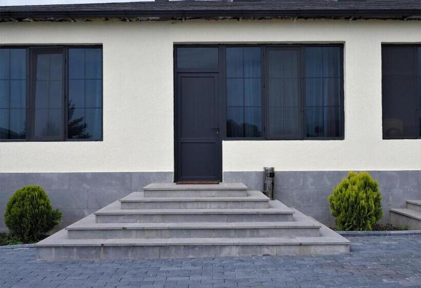 带2个卧室的公寓, V&v