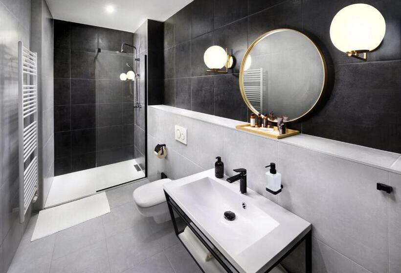 带景观的三人标准房间, Kalix Boutique