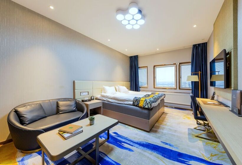 디럭스 룸, Livington