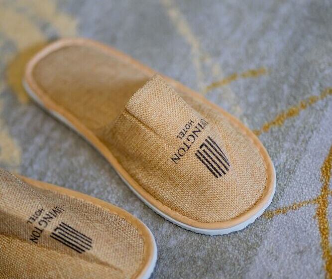 스탠다드 싱글 룸, Livington