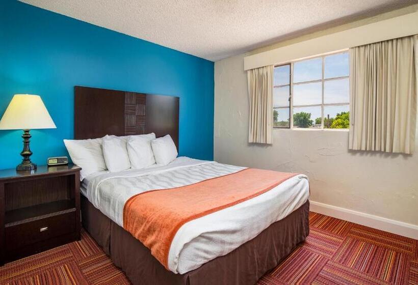 带2个双人床的标准工作室, Aiken S Lodge