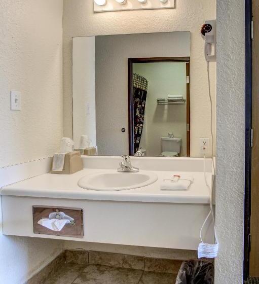 غرفة قياسية, Booneslick Lodge   Neosho