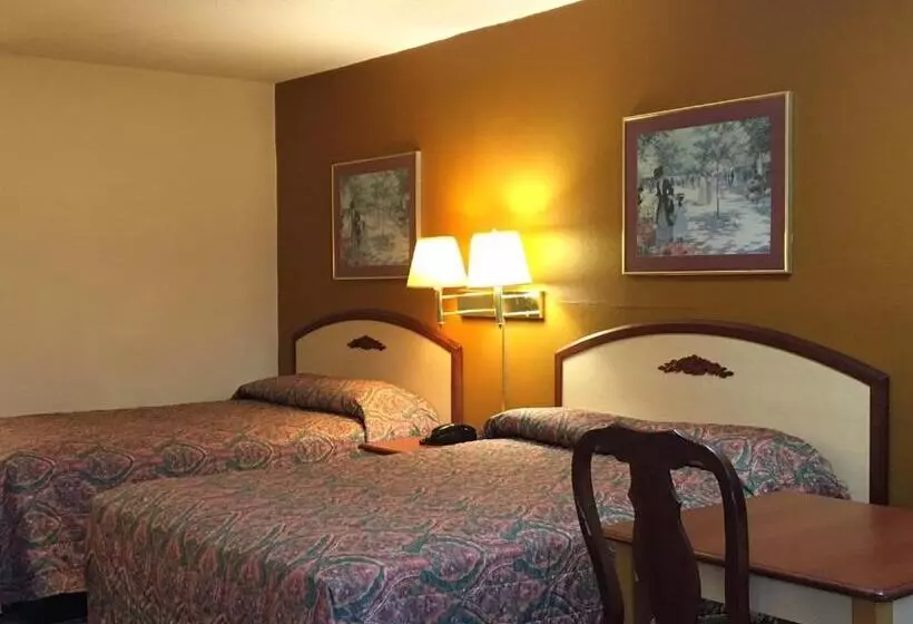 ２ダブルベッドのスタンダードルーム, Budget Inn & Suites  Talladega