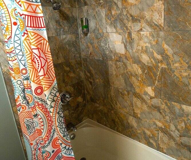 Quarto Estandar, Philly Inn & Suites