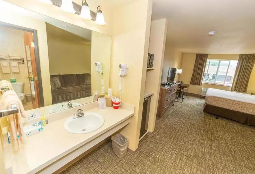身障者適用キングサイズベッドルーム, Clatskanie River Inn