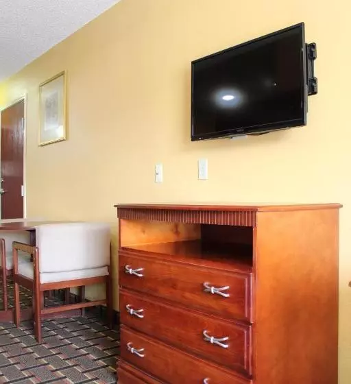 سوئیت با تخت بزرگ, Hometown Inn & Suites