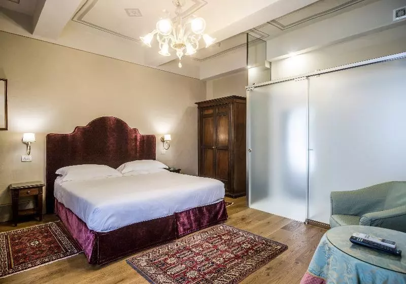 スタンダードトリプルルーム, Palazzo Leopoldo Dimora Storica & Spa