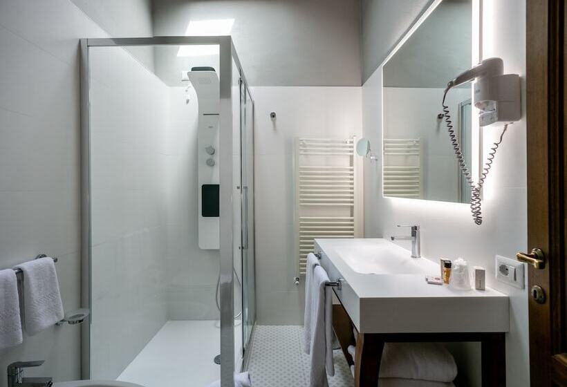 חדר סטנדרט לשלושה, Palazzo Leopoldo Dimora Storica & Spa