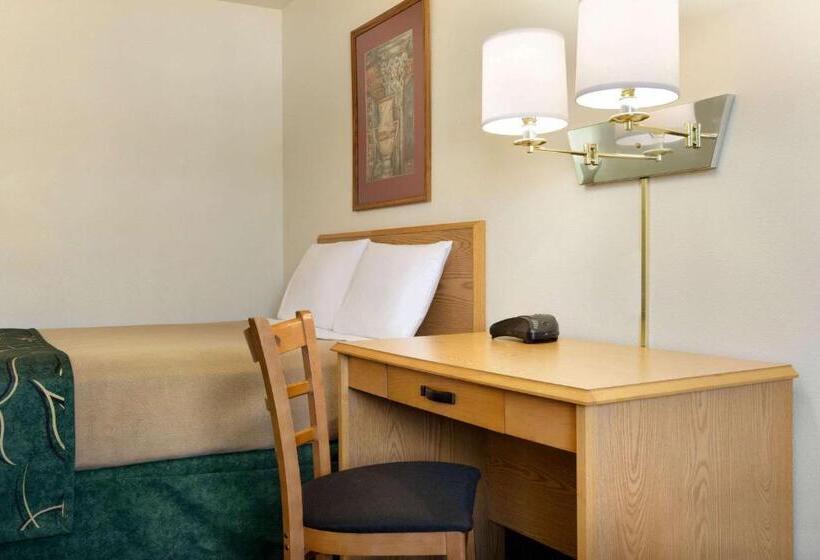 غرفه قياسيه سريرين مزدوجين, Travelodge By Wyndham Yampa