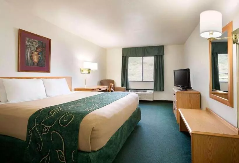 اتاق استاندارد با تخت بزرگ برای معلولان, Travelodge By Wyndham Yampa