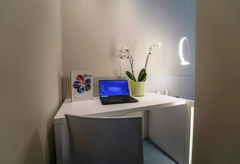 Suite, Village Eden