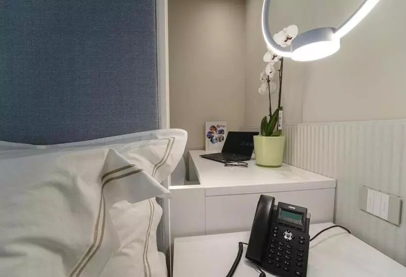 Suite, Village Eden