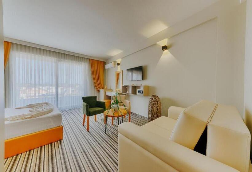 اتاق استاندارد با بالکن, Am Palace