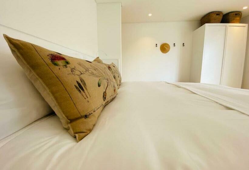 غرفة سوبيريور سرير كينج, Barrington's